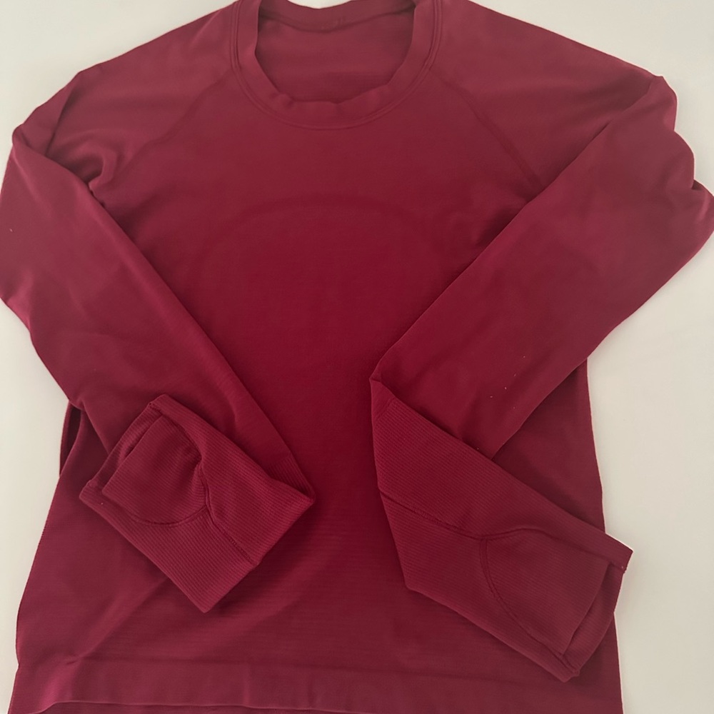 Women’s lululemon Swifty Tech Long-Sleeve Shirt waist length